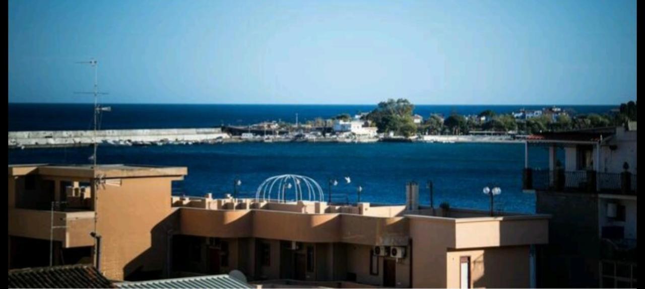 Appartamento Sabrina'S House Giardini Naxos Esterno foto